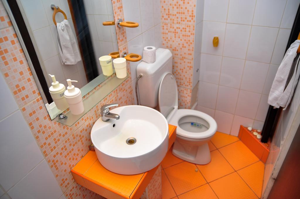 Alegro Studio Apartment Bucharest Exterior photo